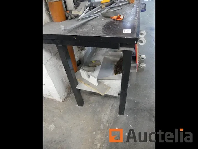 2 niet-ontmantelbare werktafels - afbeelding 1 van  6