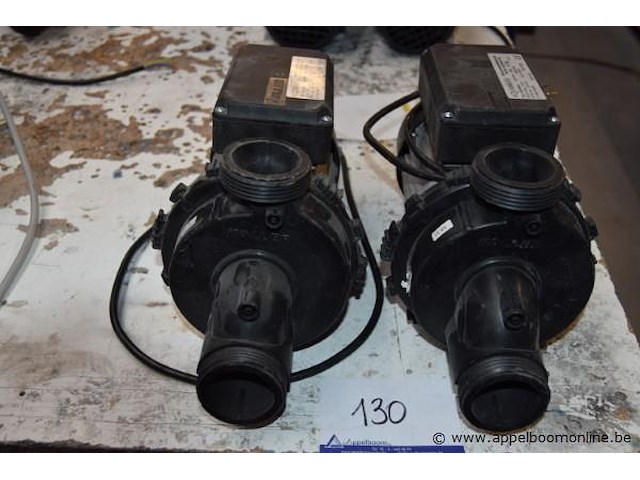 2 nieuwe pompen aquamass k240 - afbeelding 1 van  3