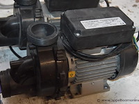 2 nieuwe pompen aquamass k240 - afbeelding 2 van  3