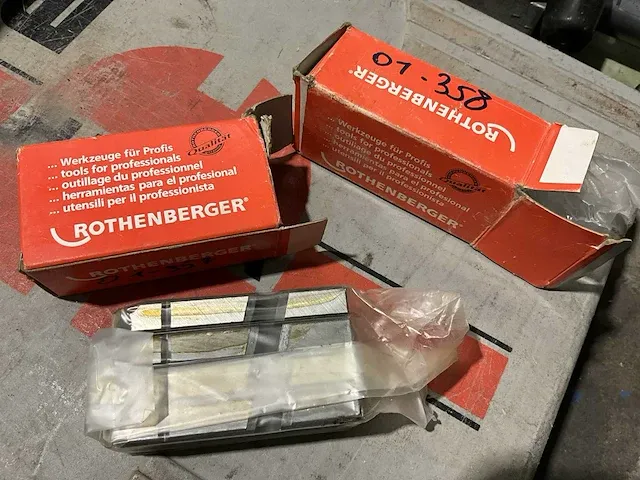 2 nieuwe sets van 4 messenslijpbekken rothenberger - afbeelding 1 van  4