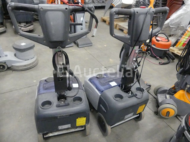 2 nilfisk sc 351 reinigingsmachines - afbeelding 5 van  5