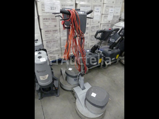 2 nilfisk sdm 43-450 vloerreinigers - afbeelding 4 van  5