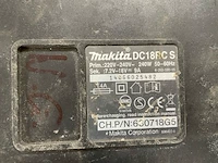 2 oplaadstations makita - afbeelding 3 van  5