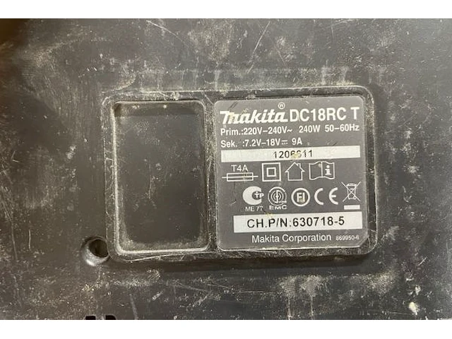2 oplaadstations makita - afbeelding 5 van  5