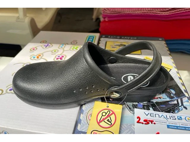 2 paar veiligheidsschoenen - afbeelding 2 van  5