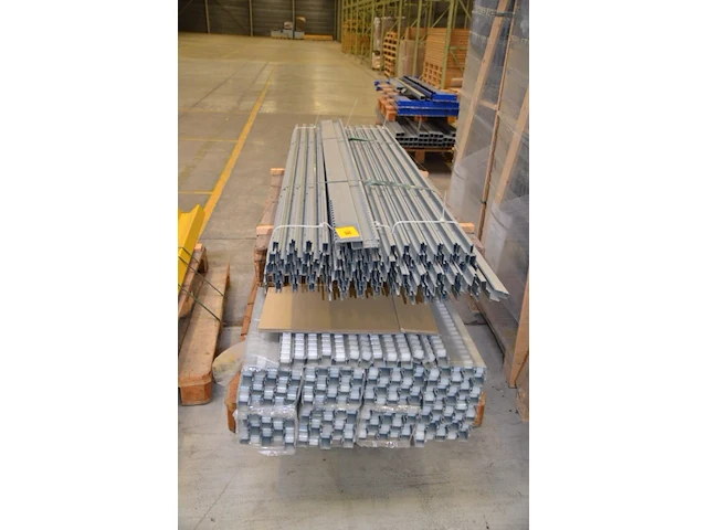 2 paletten wielenrails bito - afbeelding 1 van  2