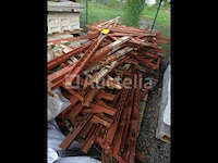 2 pallets met set rode bekistingsklemmen - afbeelding 2 van  3