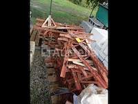 2 pallets met set rode bekistingsklemmen - afbeelding 3 van  3