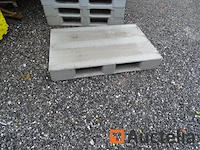 2 pallets pvc