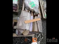 2 pallets tegels en diverse friezen - afbeelding 7 van  11