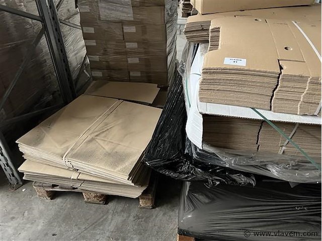 2 palletten, inh. div. kartonnen verpakkingsdozen - afbeelding 2 van  2
