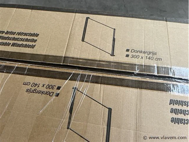2 palletten, inh. div.parasols en windschermen - afbeelding 4 van  4