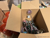 2 palletten, inh. partij diversen, wo. decoratie - afbeelding 1 van  7
