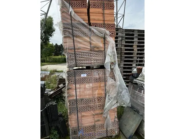 2 palletten snelbouwstenen - afbeelding 1 van  3
