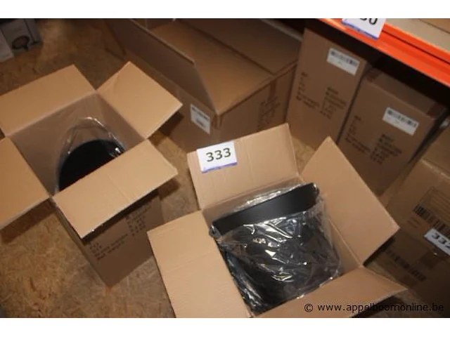 2 pellet emmers - afbeelding 1 van  3