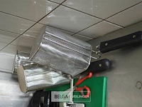 2 perforators 3 nietjesmachien 1 snijplank 2 schorten zwart - afbeelding 2 van  3