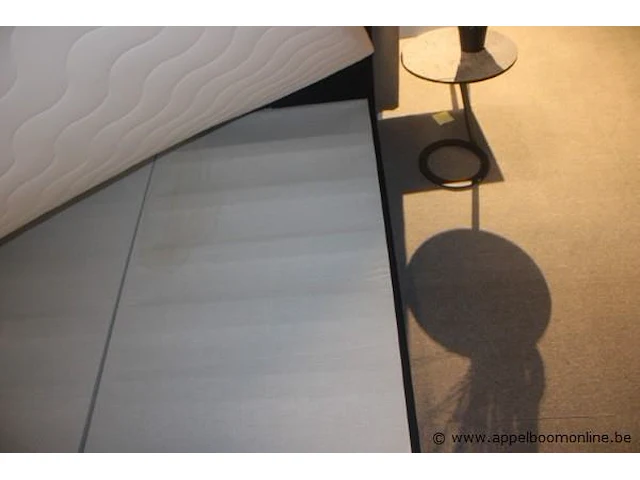 2 persoons bed vv lattenbodems en matras/topper mediq 180x200 - afbeelding 4 van  4