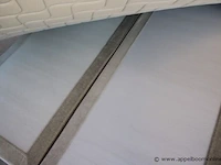 2 persoons bed/boxspring 160x200 compleet met matras bio ceramic en 2 bijzettafeltjes - afbeelding 4 van  4