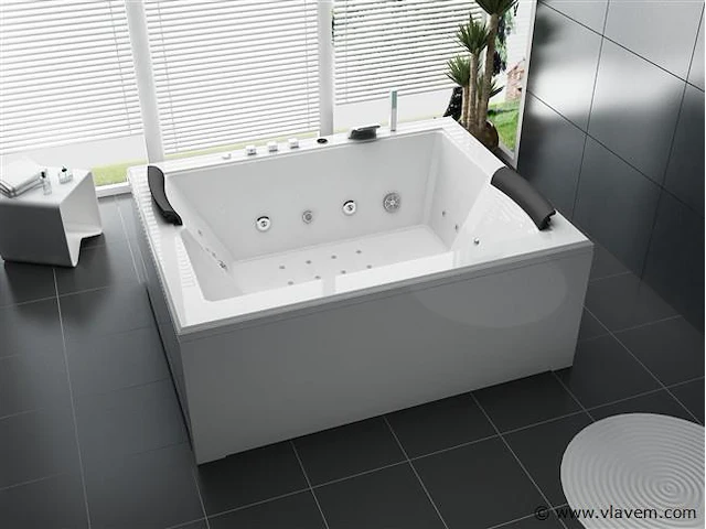 2 persoons whirlpool massagebad wit - half vrijstaand - afbeelding 1 van  5