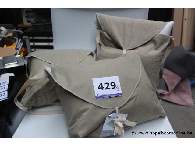 2 plaids - afbeelding 1 van  1