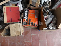 2 planken en de inhoud ervan - afbeelding 10 van  15