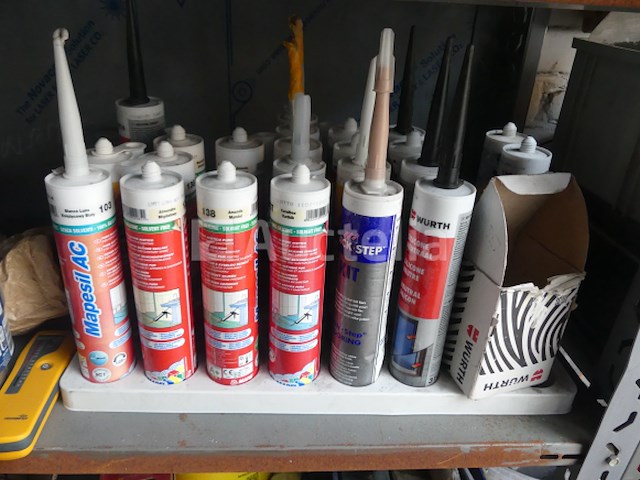 2 planken en de inhoud ervan - afbeelding 11 van  15