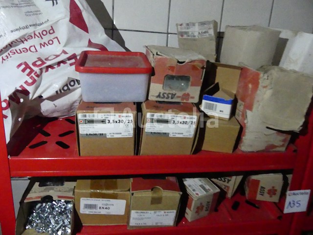 2 planken met hardware - afbeelding 9 van  10