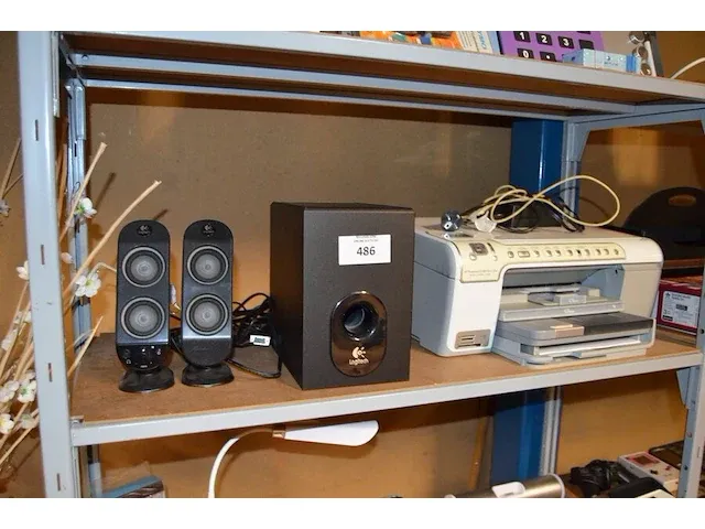 2 planningsborden, labelmaker dymo, plastificeerder, spaekerset logitec , printer hp photosmart c5280, aflegbakjes - afbeelding 3 van  7