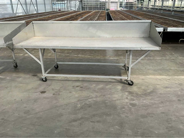 2 planttafels aluminium overige teeltmateriaal; (2x) - afbeelding 5 van  9