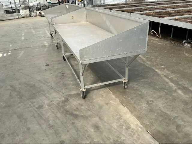 2 planttafels aluminium overige teeltmateriaal; (2x) - afbeelding 6 van  9