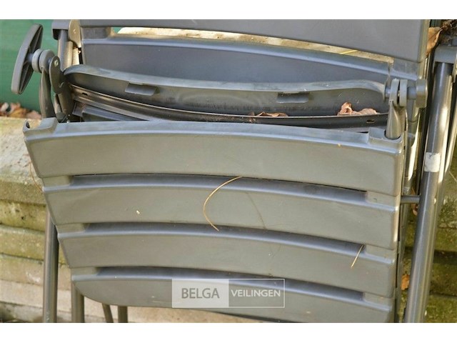2 plooibare tuinstoelen - afbeelding 3 van  3