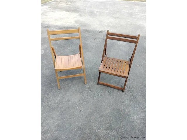 2 plooistoelen - afbeelding 1 van  1