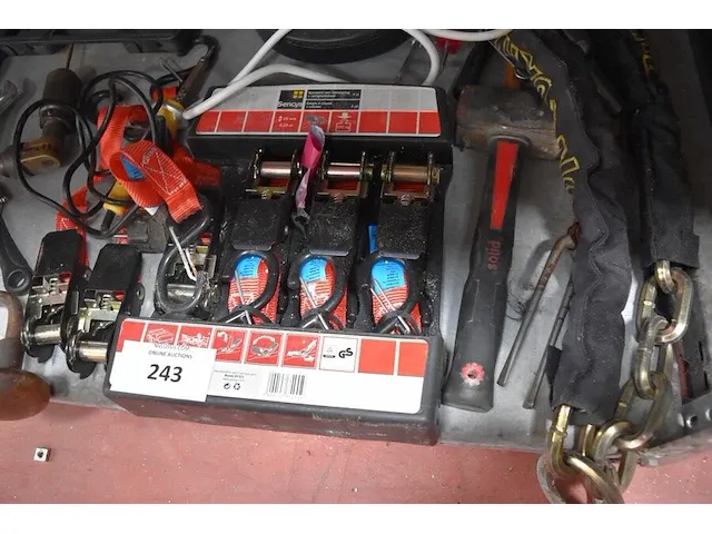 2 pneumatisch gereedschap, spanriemen, divers handgereedschap - afbeelding 3 van  6