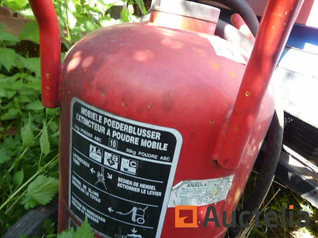 2 poederbrandblussers van 50 kg op trolley - afbeelding 4 van  4