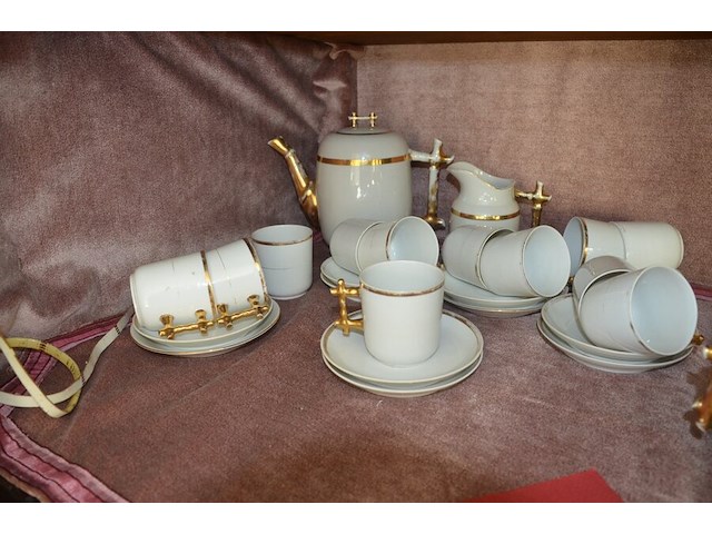 2 porseleienen koffieserviezen - afbeelding 2 van  17