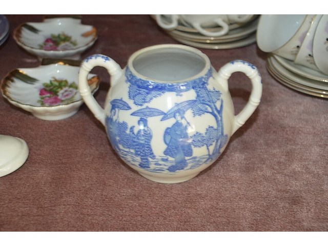 2 porseleienen koffieserviezen - afbeelding 11 van  17