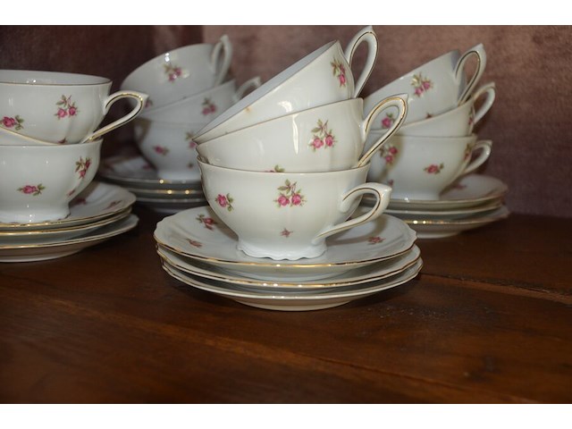 2 porseleinen koffieserviezen, 5 sierstukken - afbeelding 10 van  14