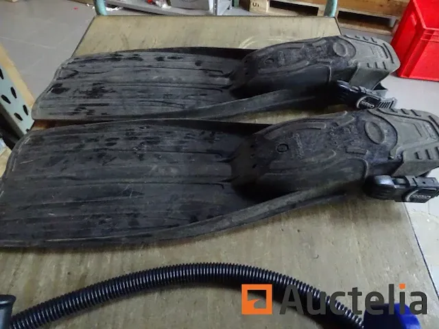 2 prolight cressi palmen, kleine handmatige inflator - afbeelding 2 van  6