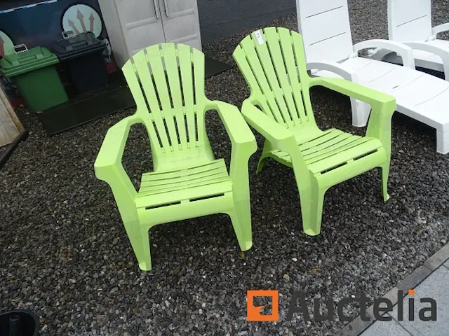 2 pvc tuin stoelen - afbeelding 2 van  4