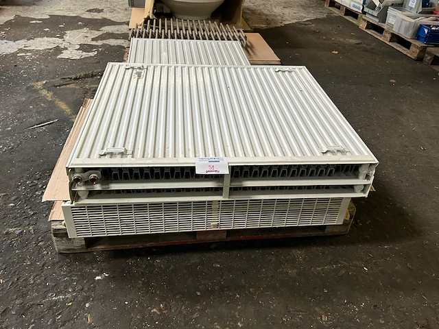 2 radiatoren - afbeelding 1 van  4