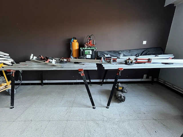 2 raimondi werktafels in combinatie met haakse slijper - afbeelding 4 van  16
