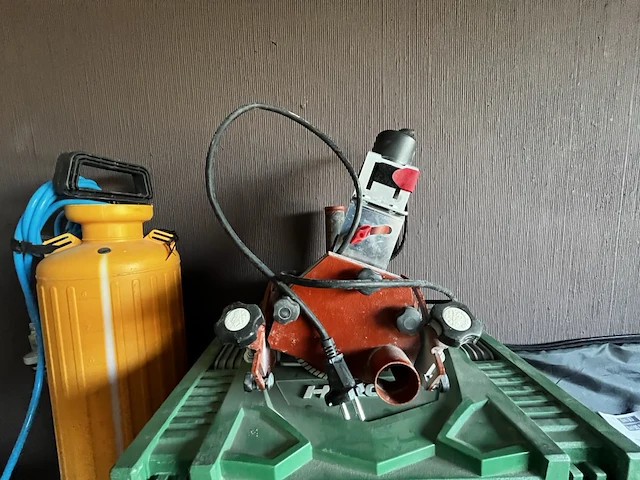 2 raimondi werktafels in combinatie met haakse slijper - afbeelding 6 van  16