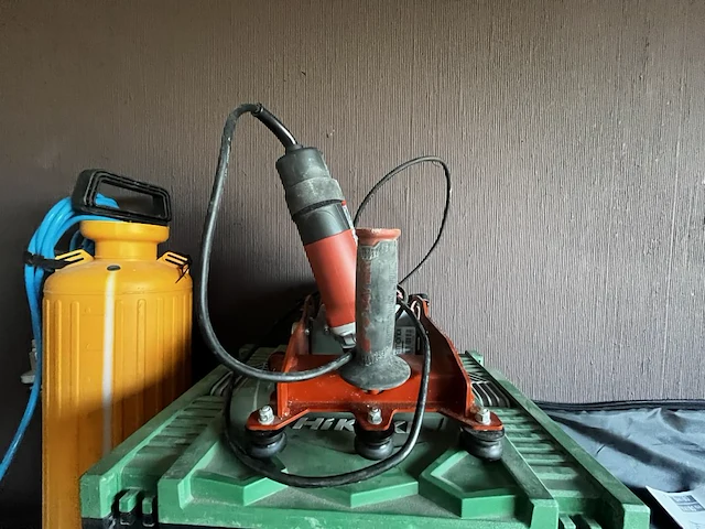 2 raimondi werktafels in combinatie met haakse slijper - afbeelding 8 van  16