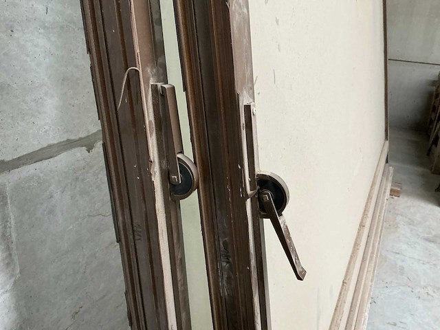 2 ramen met ventilatie rooster 185 x 318 - afbeelding 3 van  4