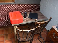 2 rechthoekige houten tafels vv 4 stoelen (staande op 1e verdieping) - afbeelding 2 van  2