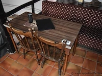 2 rechthoekige houten tafels vv 4 stoelen (staande op 1e verdieping) - afbeelding 1 van  2