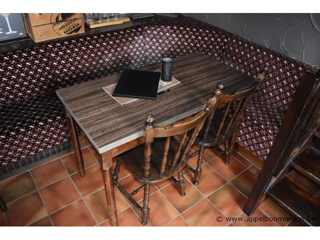2 rechthoekige houten tafels vv 4 stoelen (staande op 1e verdieping) - afbeelding 2 van  2