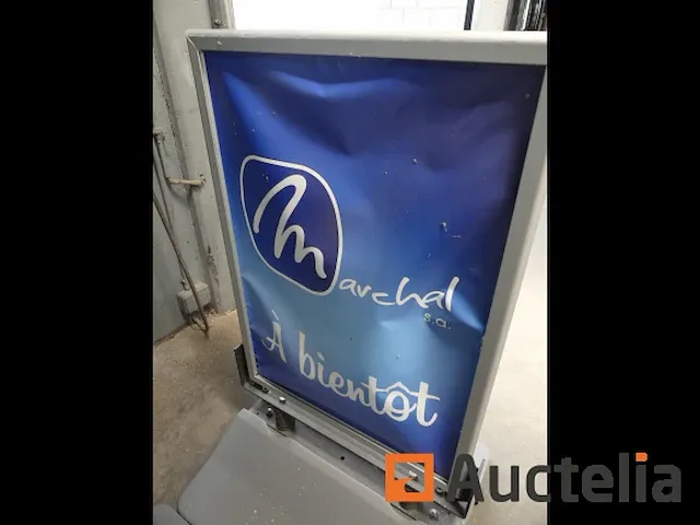 2 reclamepanelen op kunststof standaard - afbeelding 4 van  6