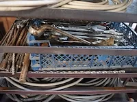 2 rekjes met kleine partij schroeven en klein materiaal (29) - afbeelding 7 van  14