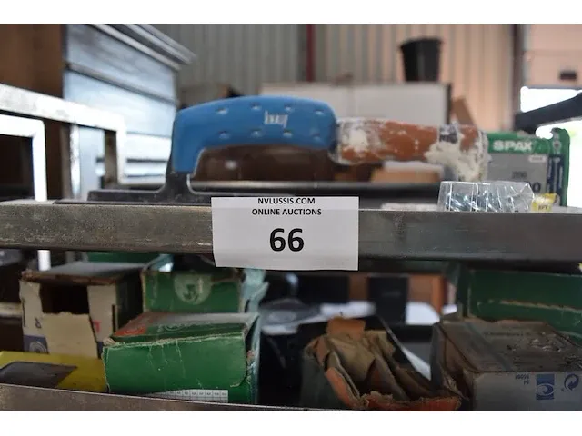 2 rekjes met kleine partij schroeven en klein materiaal (29) - afbeelding 12 van  14